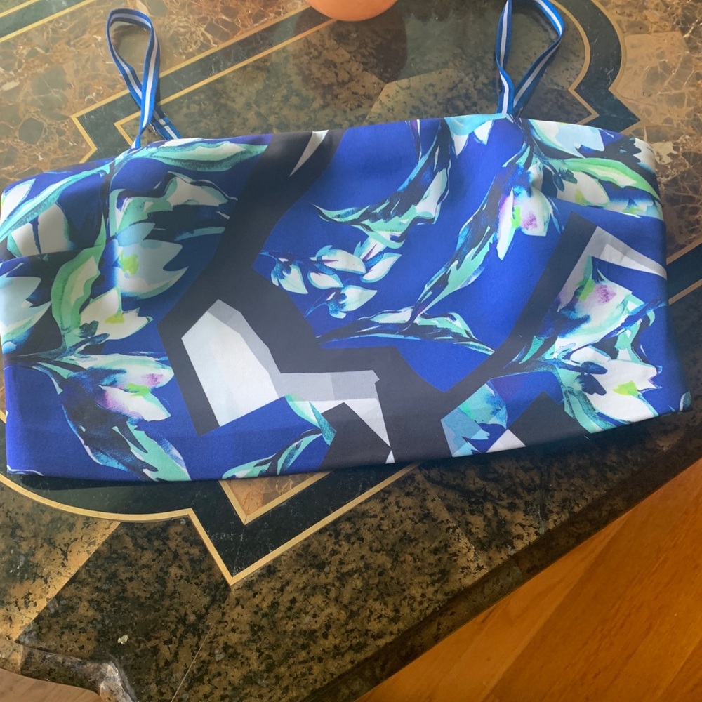 New with tags clover canyon top